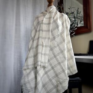 Banana Republic | 100% Wool Plaid Scarf | Beige Black | NWT Classic Scarf